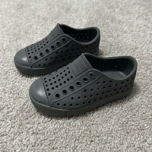 Gently used all grey natives - Size C6